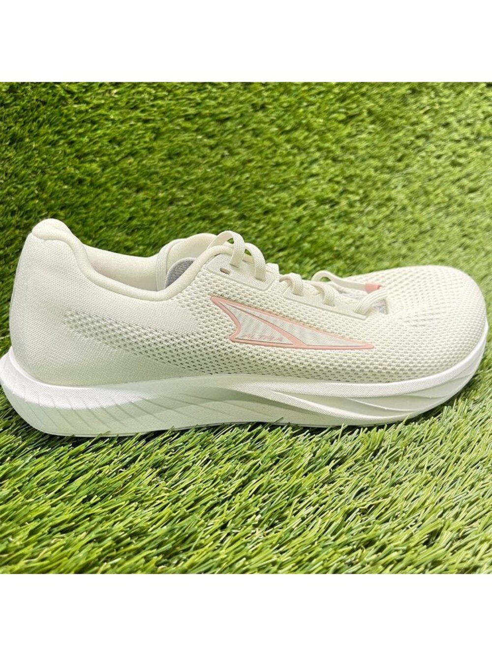 Altra Escalante 4 Womens Size 7 White Pink Road Running Walking Shoes Sneakers